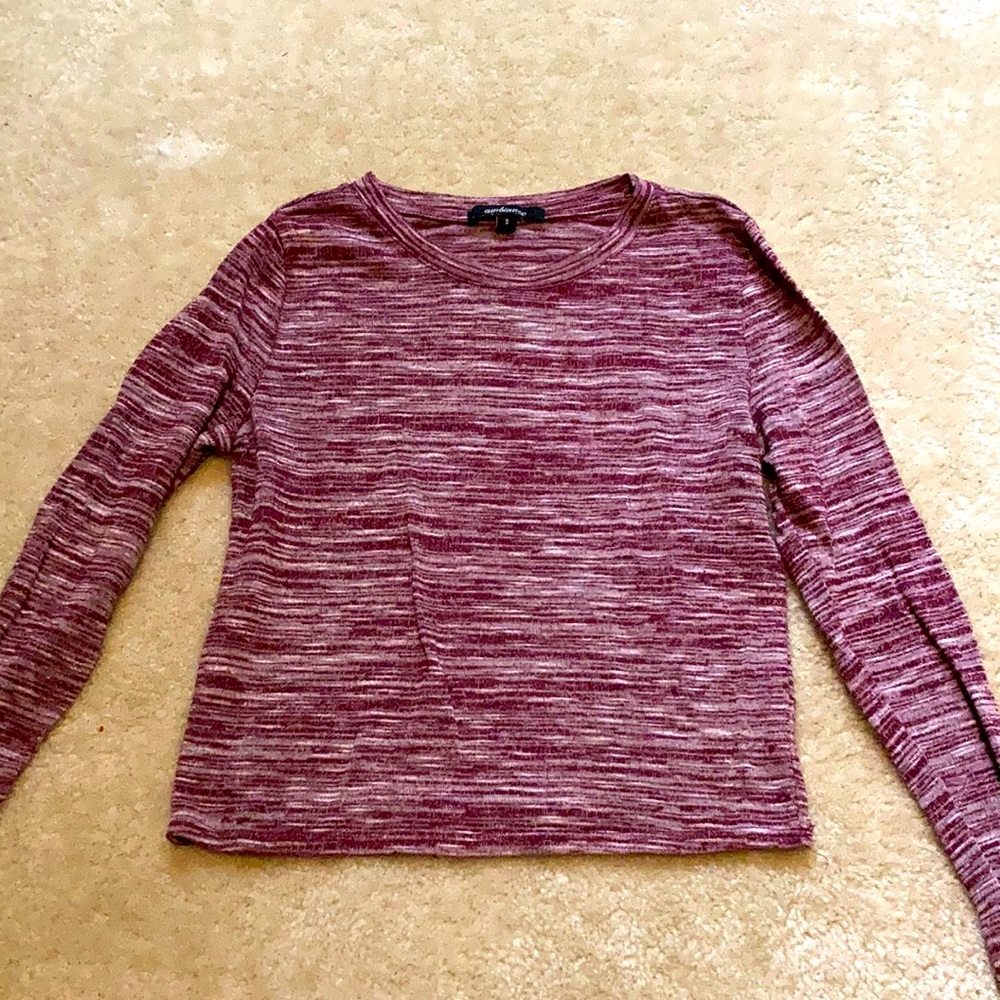 Long sleeve crop top
